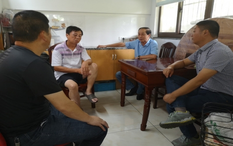 講原則、講擔(dān)當(dāng)、講奉獻(xiàn)，爭(zhēng)當(dāng)弘揚(yáng)正能量的典型 ---宣傳學(xué)習(xí)王德林同志的先進(jìn)事跡