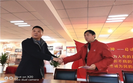 給堅持原則忠于職守的職工點個大大的贊！