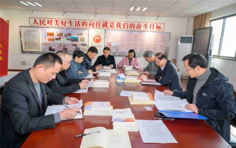 學(xué)黨史、嚴(yán)紀(jì)律，踐承諾、當(dāng)先鋒