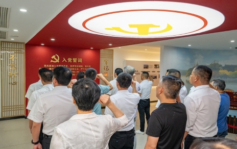 四敢爭先拼搏奮斗再出發(fā)！