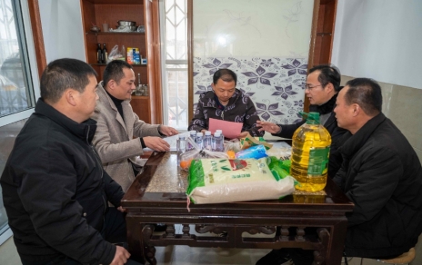 2024，在涌動(dòng)的愛心中，溫暖開啟…