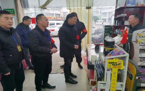 寒風凜冽刺骨，斗志昂揚為民